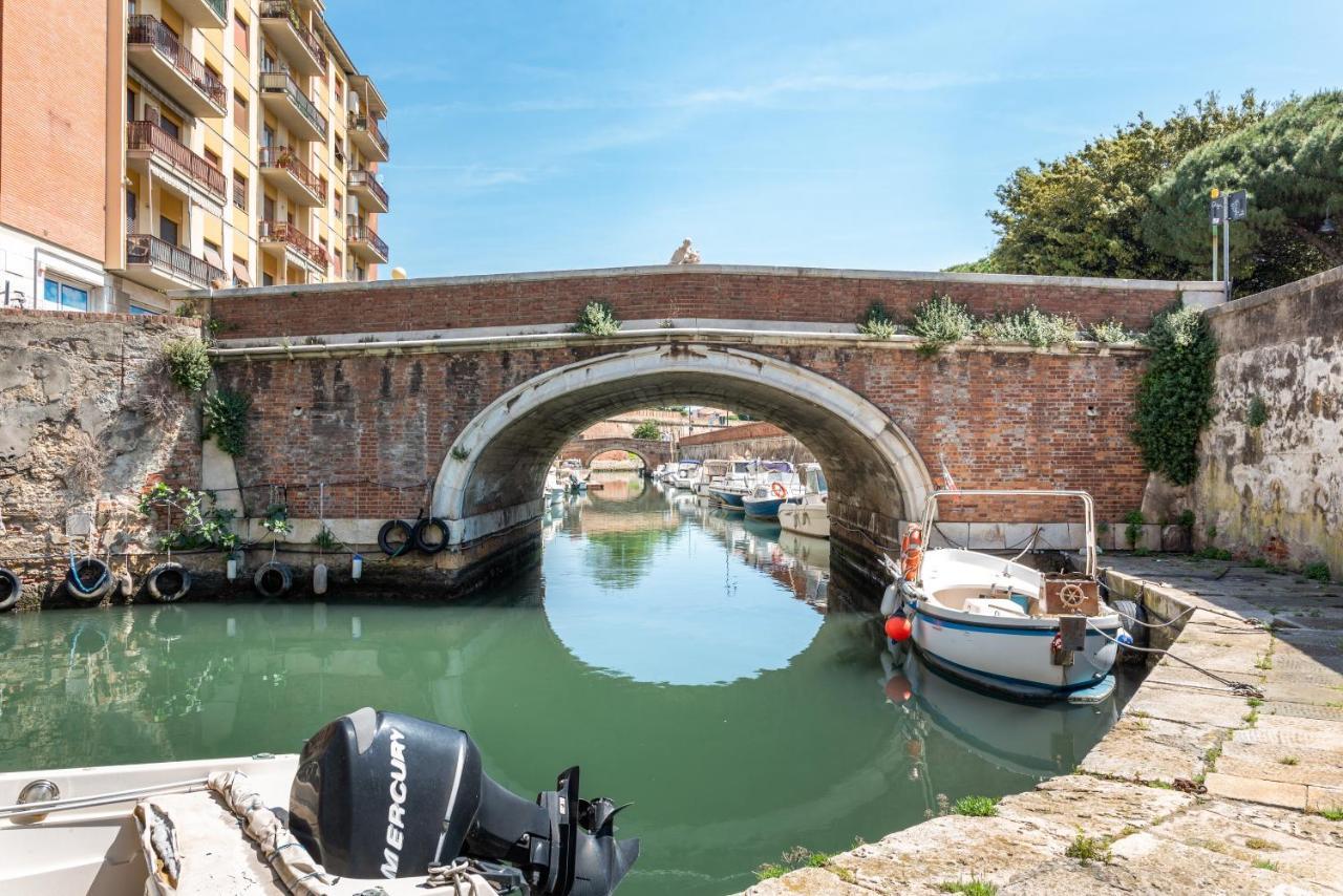 Piccola Venezia Canal View Charming Flat Livorno Exterior photo
