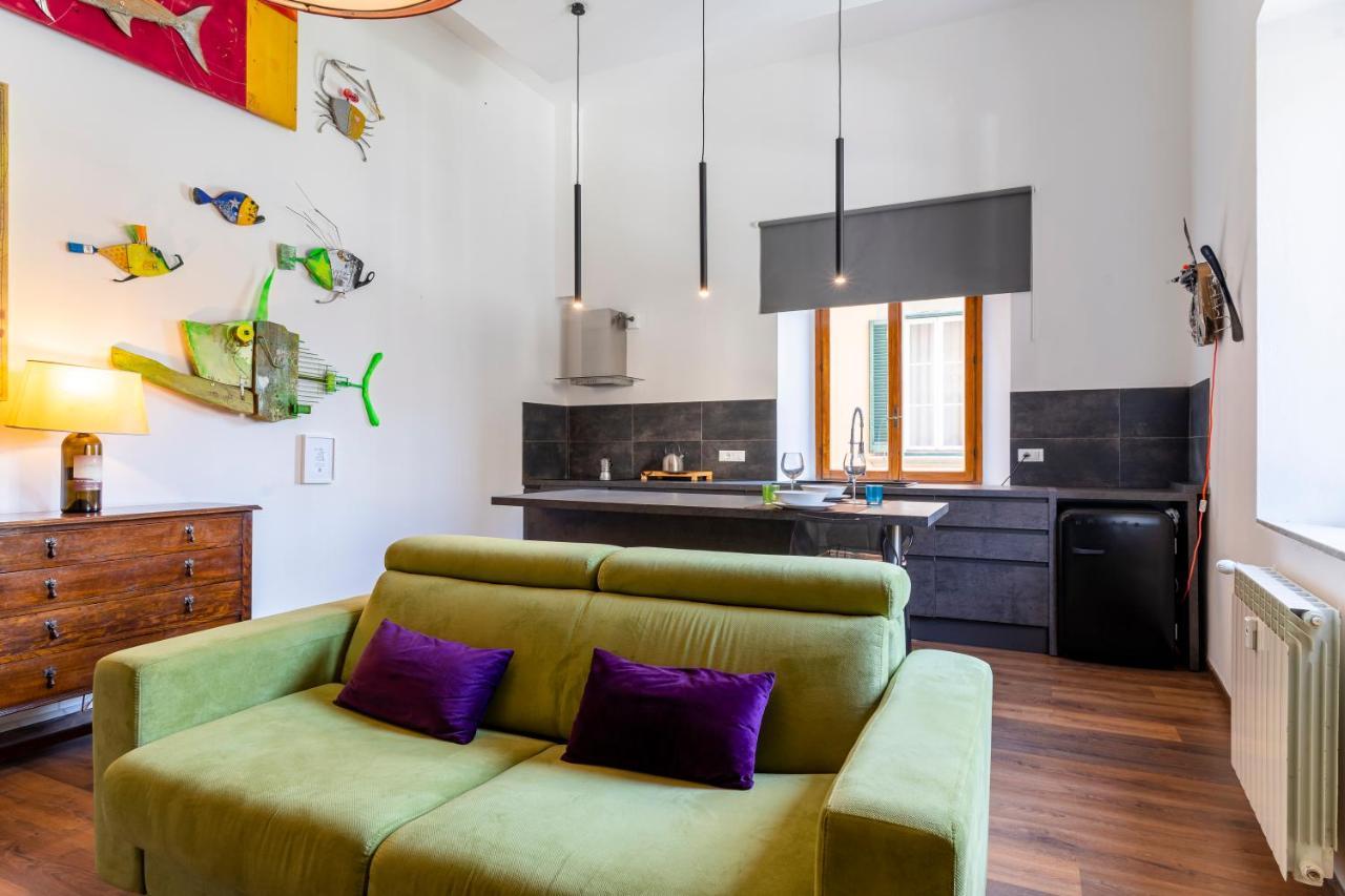Piccola Venezia Canal View Charming Flat Livorno Exterior photo